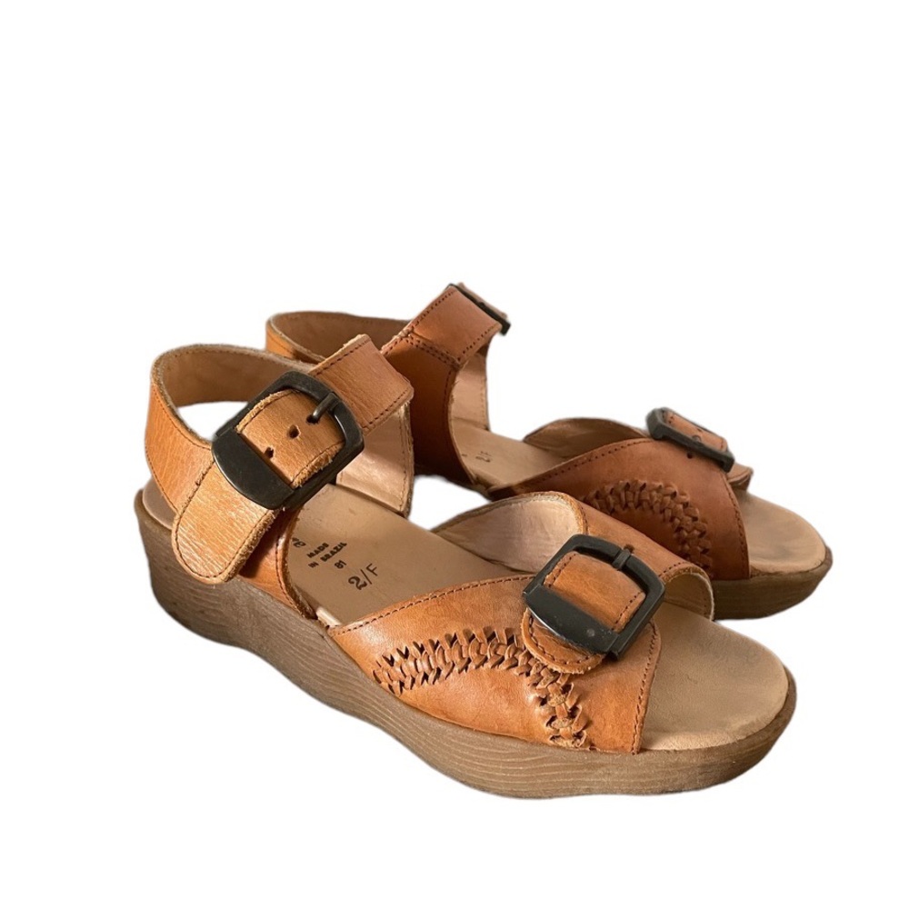 Famolare Tan Leather Wedge Sandals. Made in Brazil. Ladies size 5.5